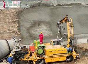 中铁十二局雄安新区混凝土湿喷台车施工视频